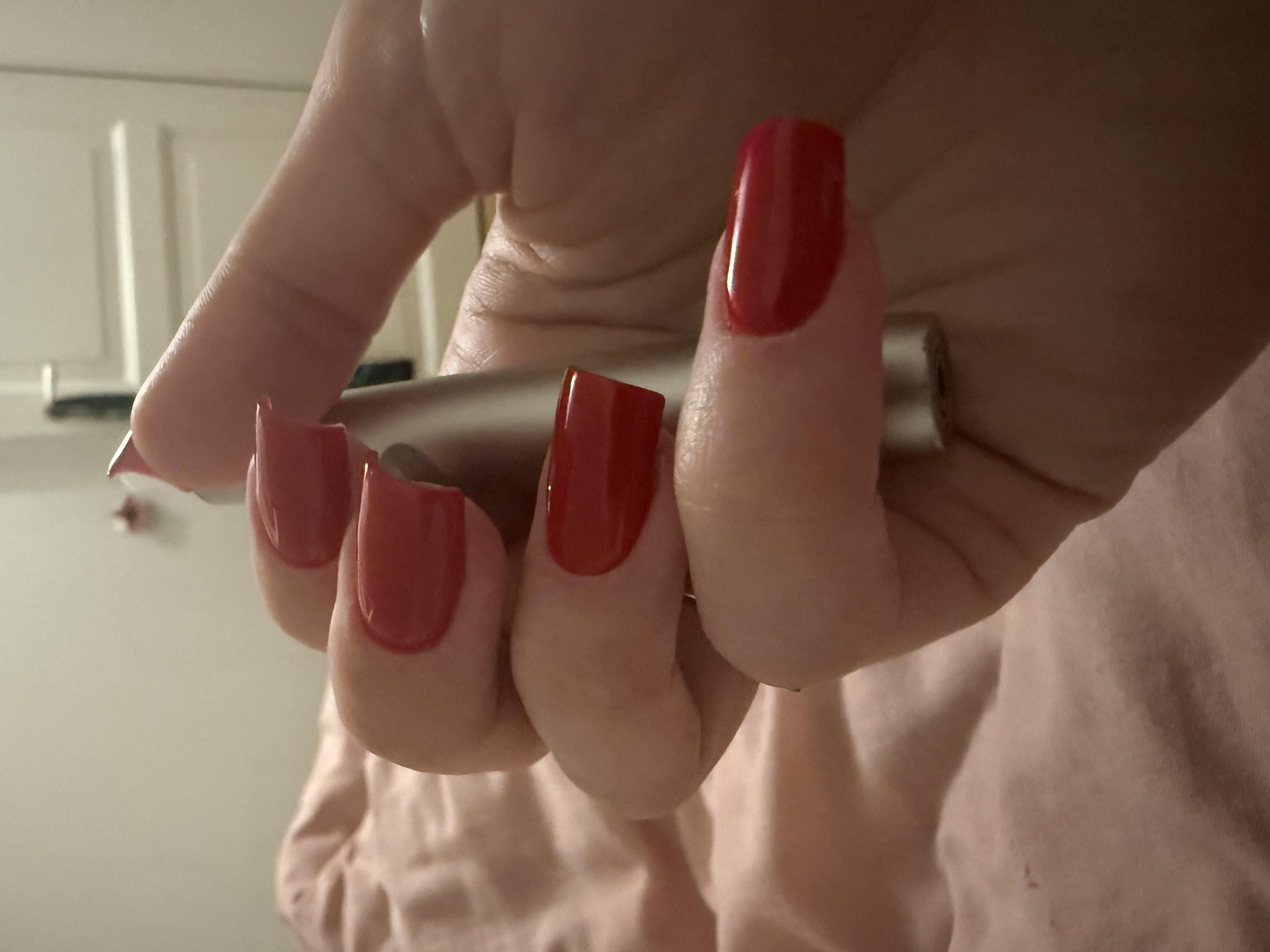 Manicure — Mila, Kaubamaja, Tallinn