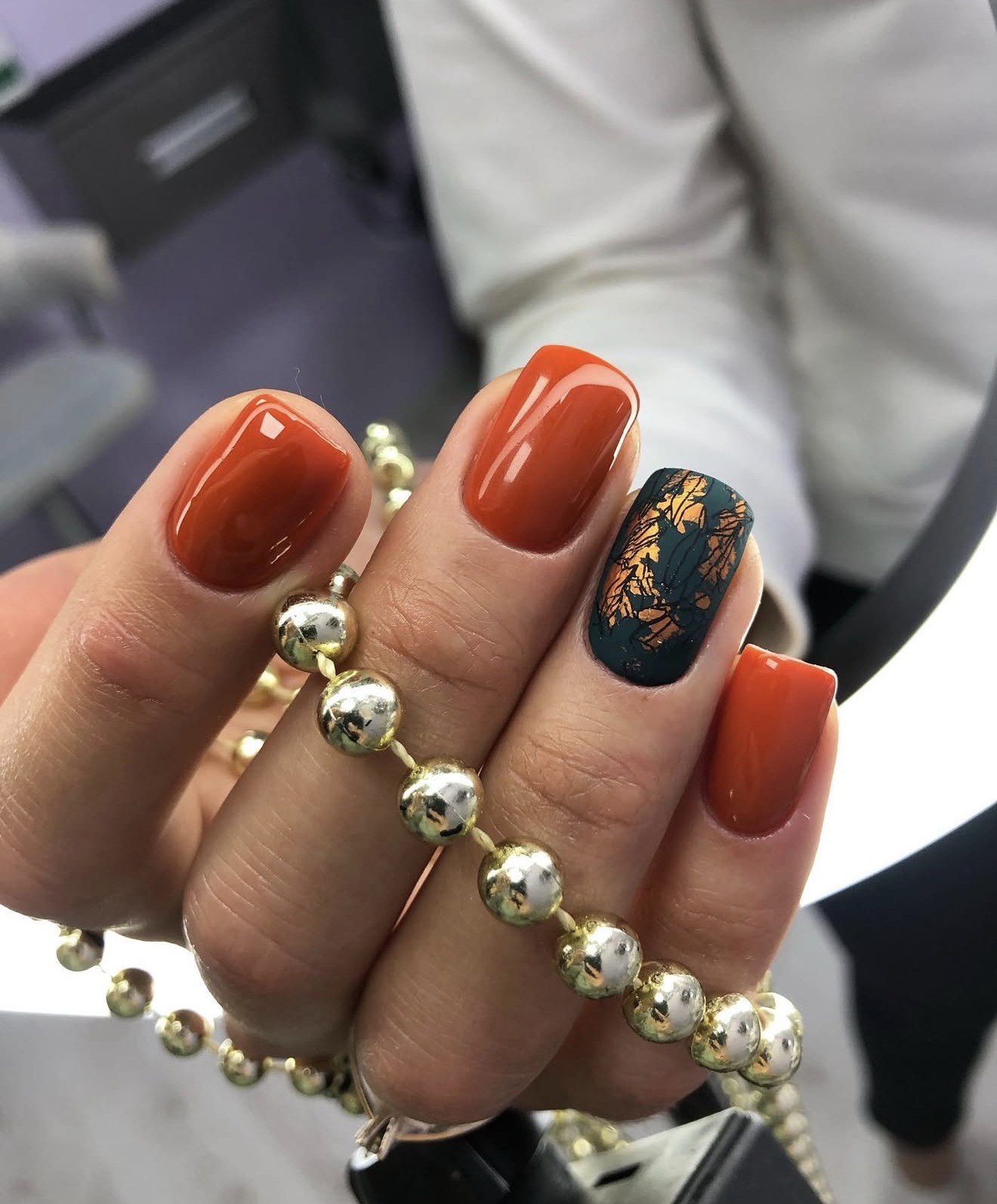 Manicure — Mila, Kaubamaja, Tallinn