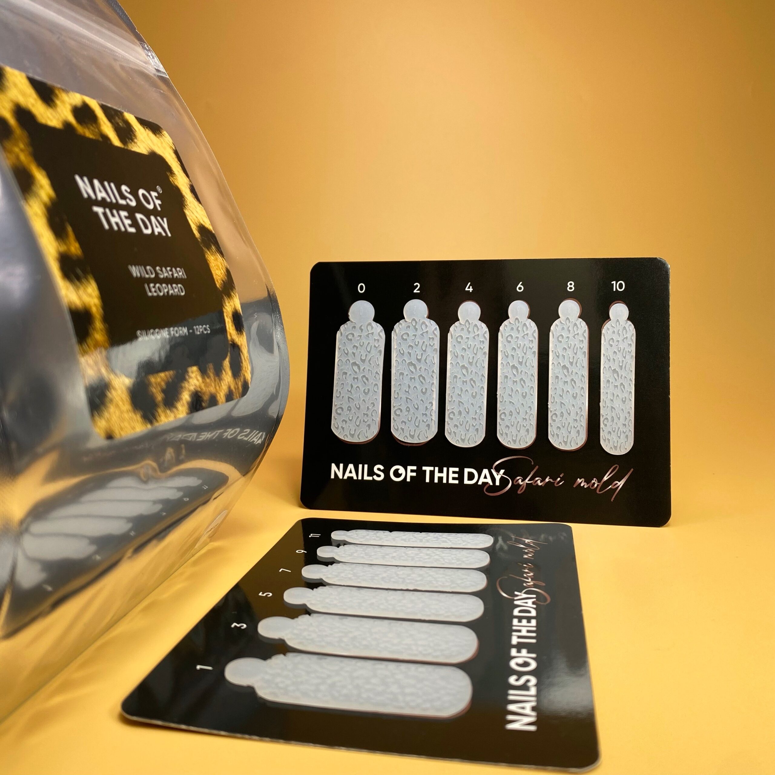 NAILSOFTHEDAY Wild Safari Leopard, silikoonvorm; 12tk/pakk - silikoonvormid pealisvormidele/leopard (tüüp 18), 12tk kaubamärgiga pakendis.
